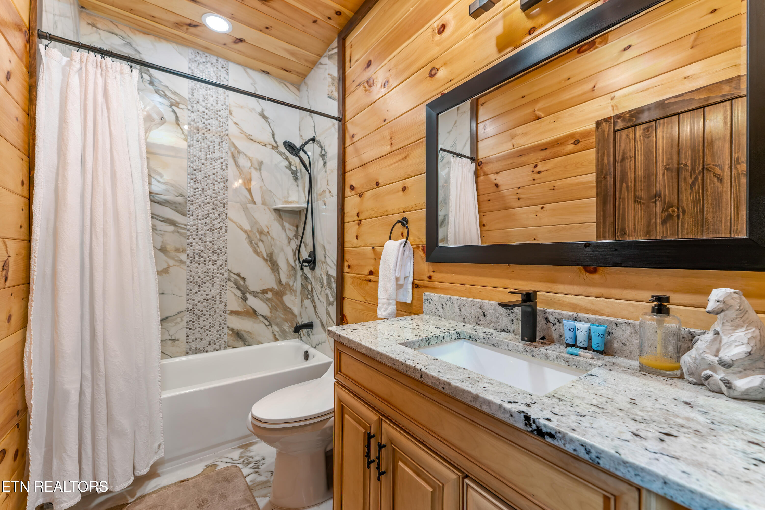 2028 Smoky Cove Road Sevierville, TN 37876 - Photo 25 of 40 _DSC7761-Edit