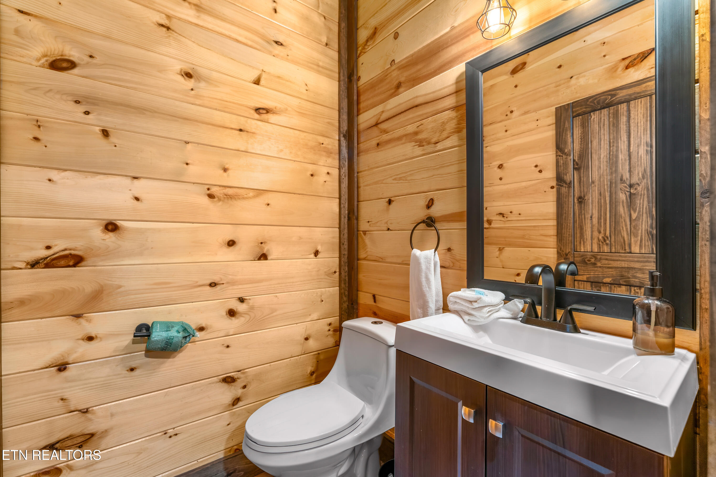 2028 Smoky Cove Road Sevierville, TN 37876 - Photo 26 of 40 _DSC7773-Edit