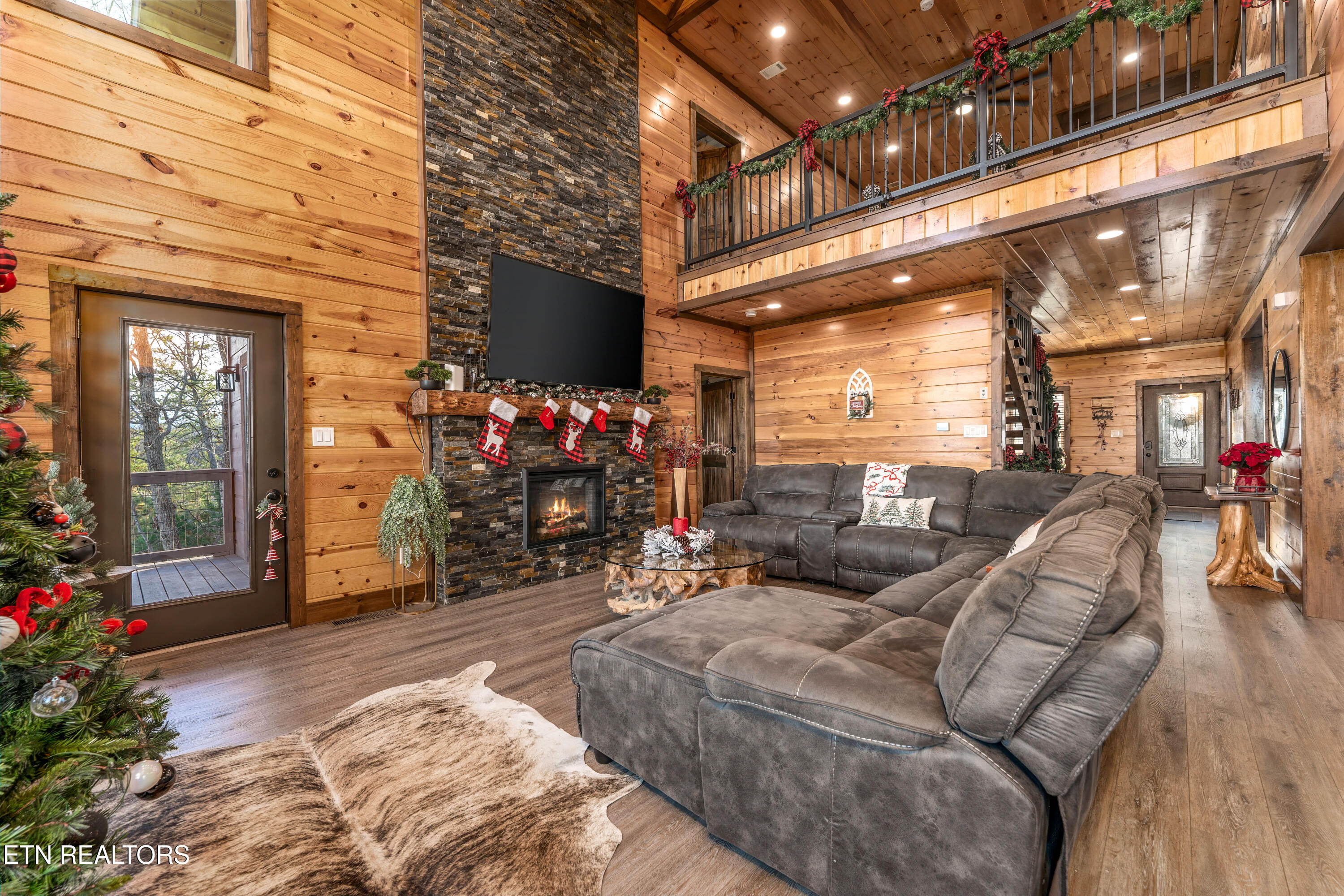 2028 Smoky Cove Road Sevierville, TN 37876 - Photo 3 of 40 _DSC7676-Edit