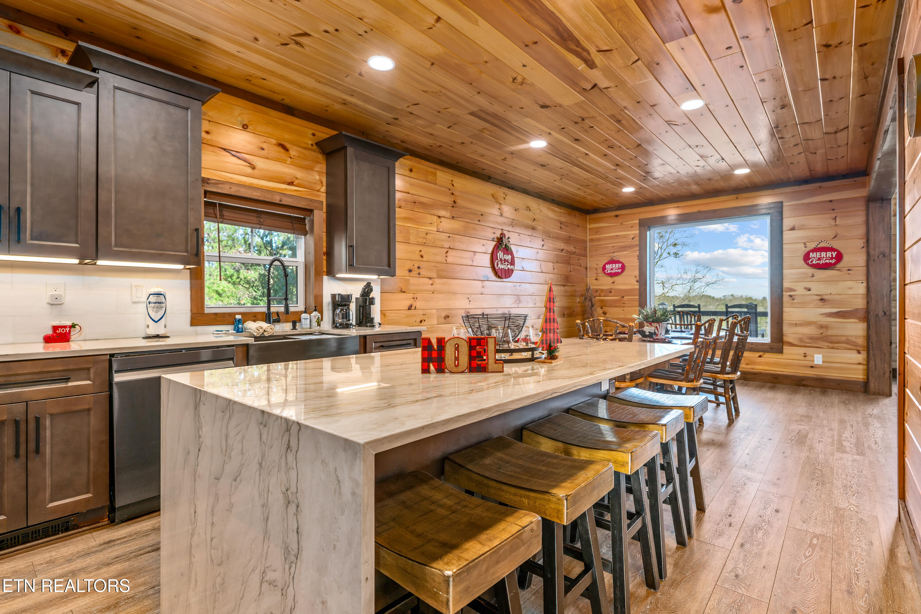 2028 Smoky Cove Road Sevierville, TN 37876 - Photo 5 of 40 _DSC7635-Edit-Edit