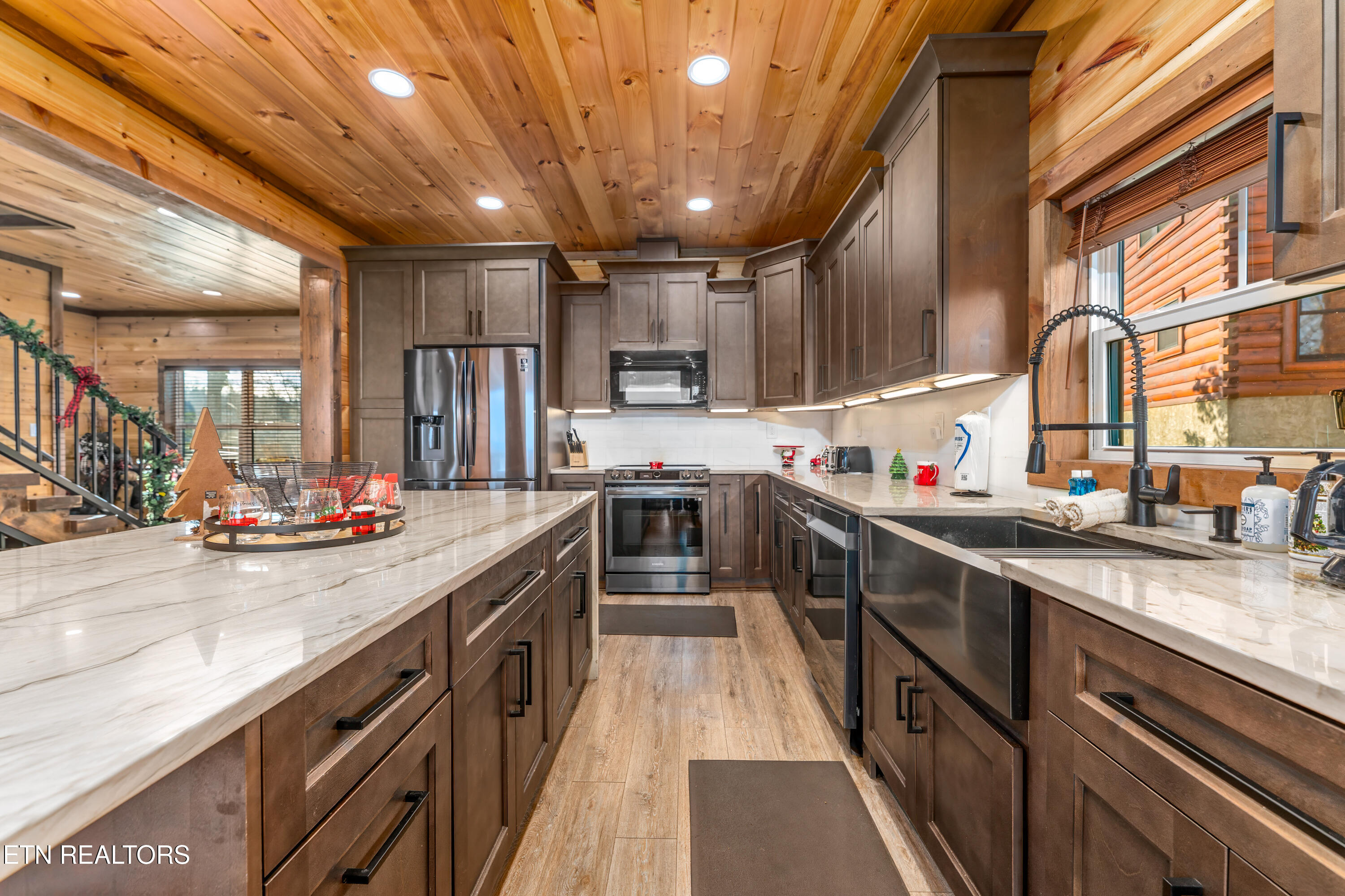 2028 Smoky Cove Road Sevierville, TN 37876 - Photo 6 of 40 _DSC7642-Edit