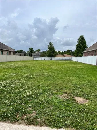 $90,000 | 3104 Rue Marcelle, Meraux, LA 70075