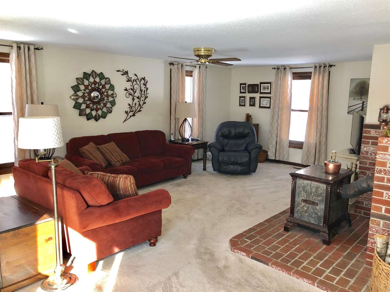 385 Deerfield Road Allenstown, NH 03275 - Photo 11 of 26 Gallery Image 11