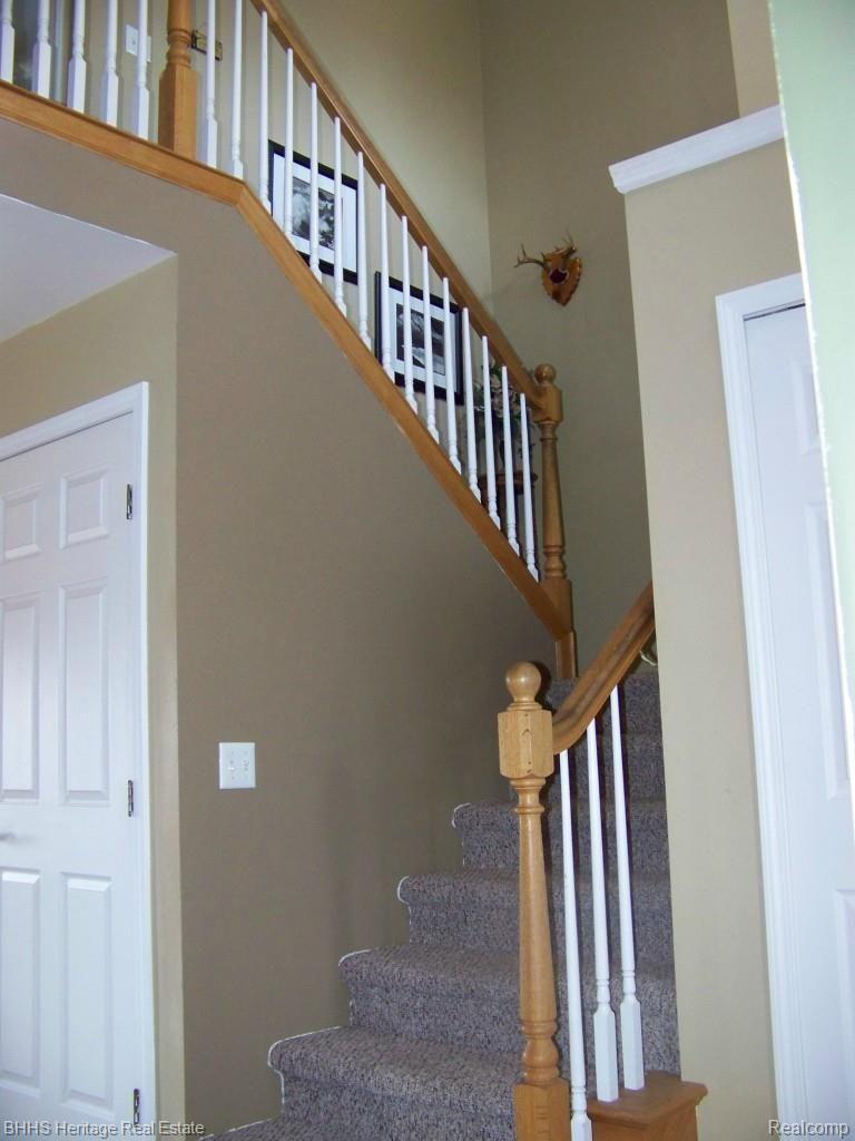 6599 Robb Road Fowlerville, MI 48836 - Photo 2 of 39 Entry