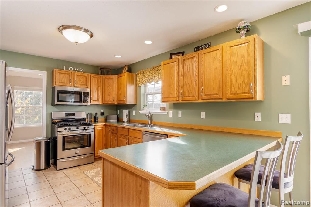 10240 Fenton Road Fenton, MI 48430 - Photo 28 of 53