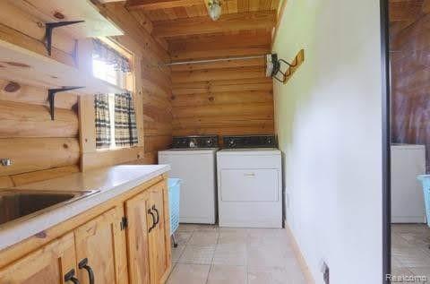7065 Pinckney Road Pinckney, MI 48169 - Photo 3 of 4 2.jpeg