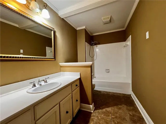 $2,600 | 713 Marlene Drive, Gretna, LA 70056