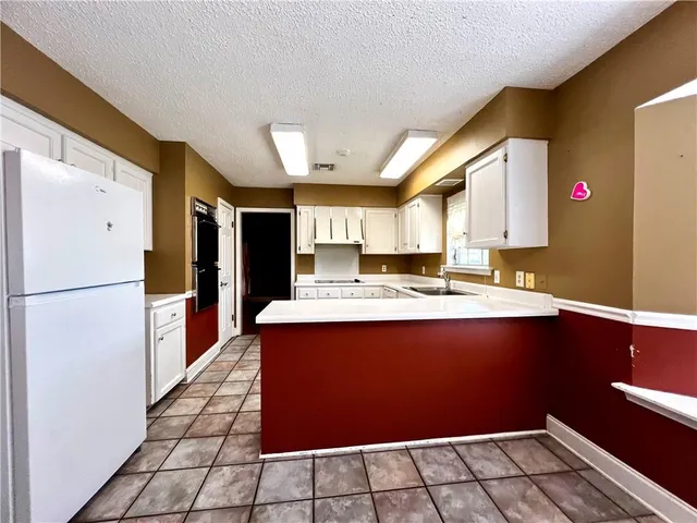 $2,600 | 713 Marlene Drive, Gretna, LA 70056