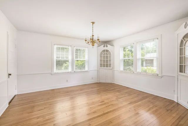 $2,750,000 | 14 Miller Lane, East Hampton, NY 11937