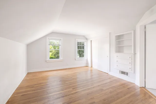 $2,750,000 | 14 Miller Lane, East Hampton, NY 11937