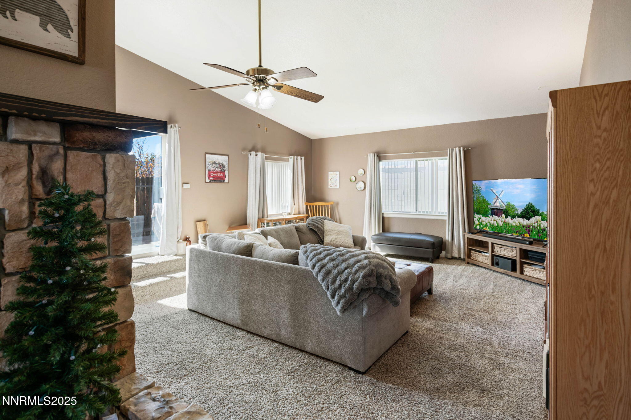 3574 Haystack Drive Carson City, NV 89705 - Photo 7 of 39 13-web-or-mls-DSC_3583