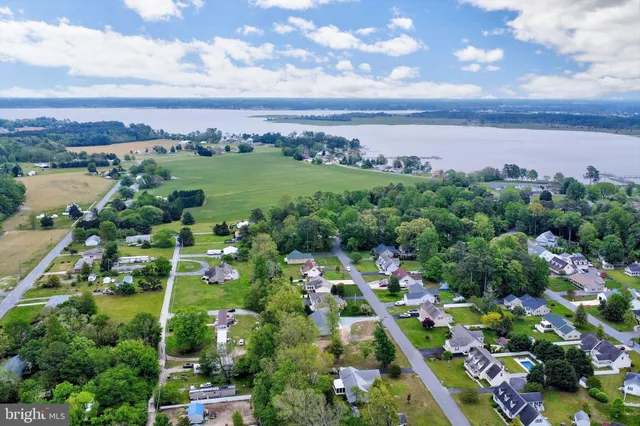 a view of a street with a view of a yard