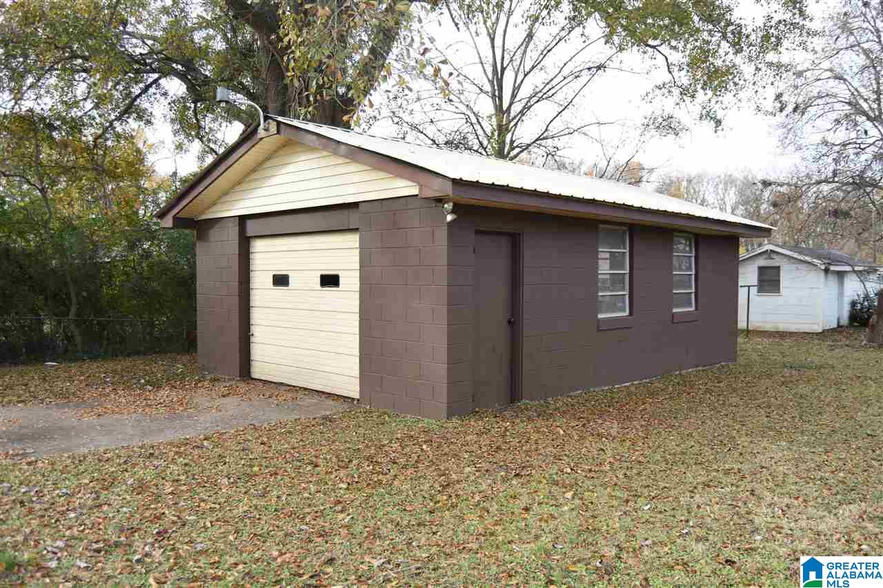 624 Roxie Avenue Oxford, AL 36203 - Photo 7 of 40