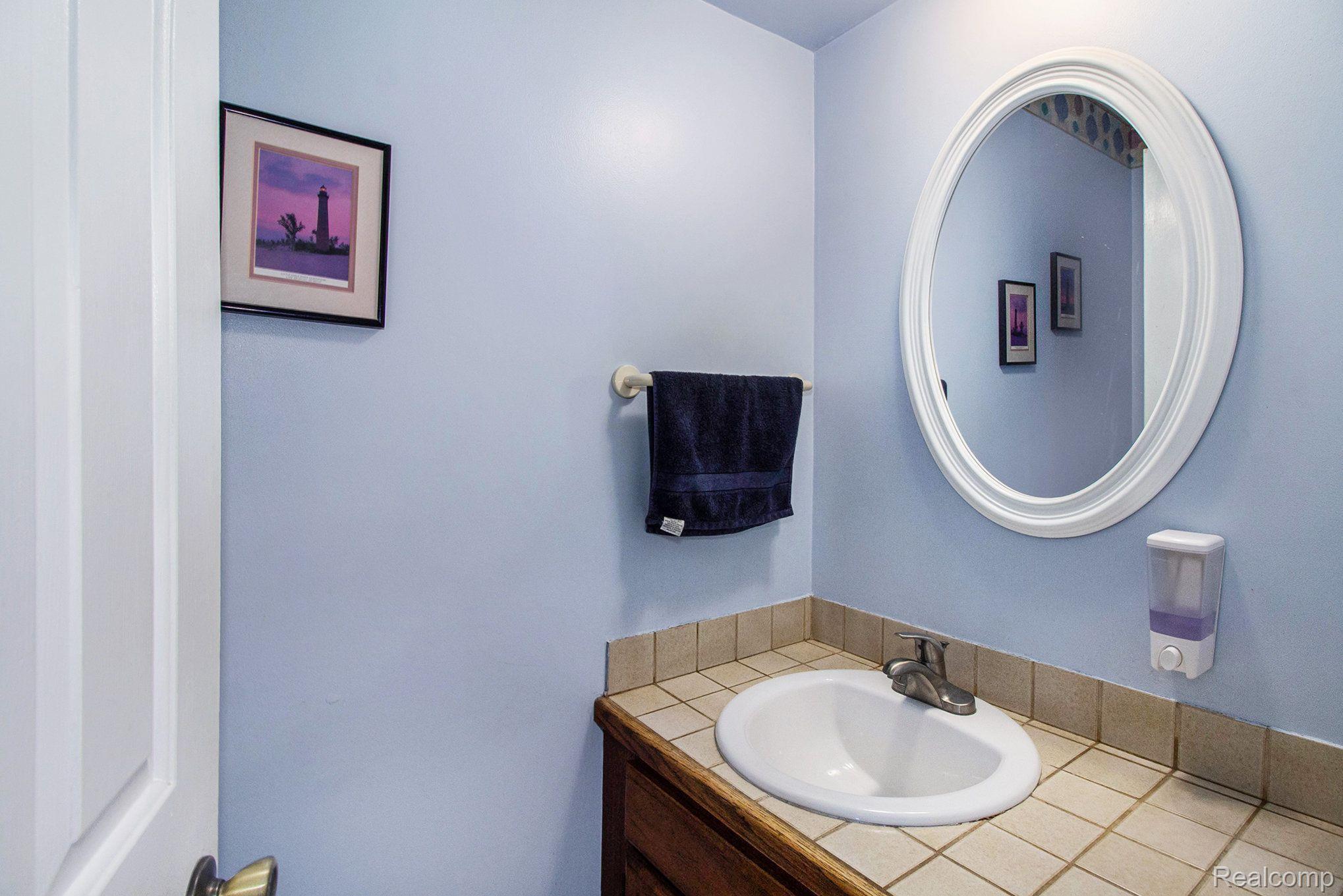3510 Lantern View Howell, MI 48843 - Photo 14 of 25 Gallery Image 14