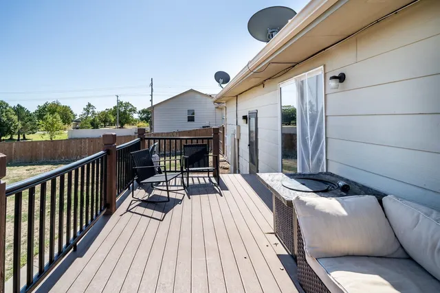 $215,000 | 714 South Gatewood Street, Valley Center, KS 67147