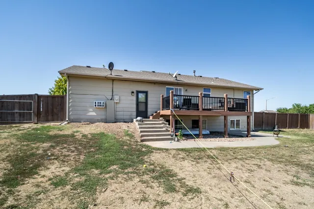 $215,000 | 714 South Gatewood Street, Valley Center, KS 67147