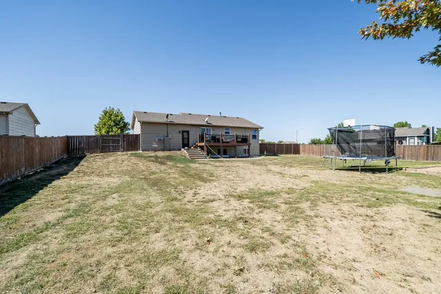 $215,000 | 714 South Gatewood Street, Valley Center, KS 67147