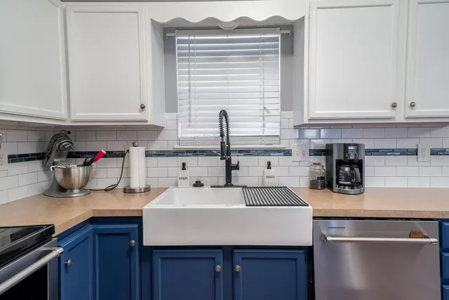 $215,000 | 714 South Gatewood Street, Valley Center, KS 67147