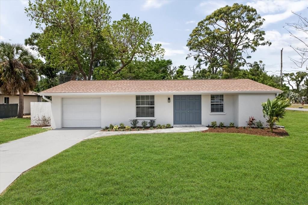 1160 Olympia Road Venice, FL 34293 - Photo 1 of 27 Gallery Image 1
