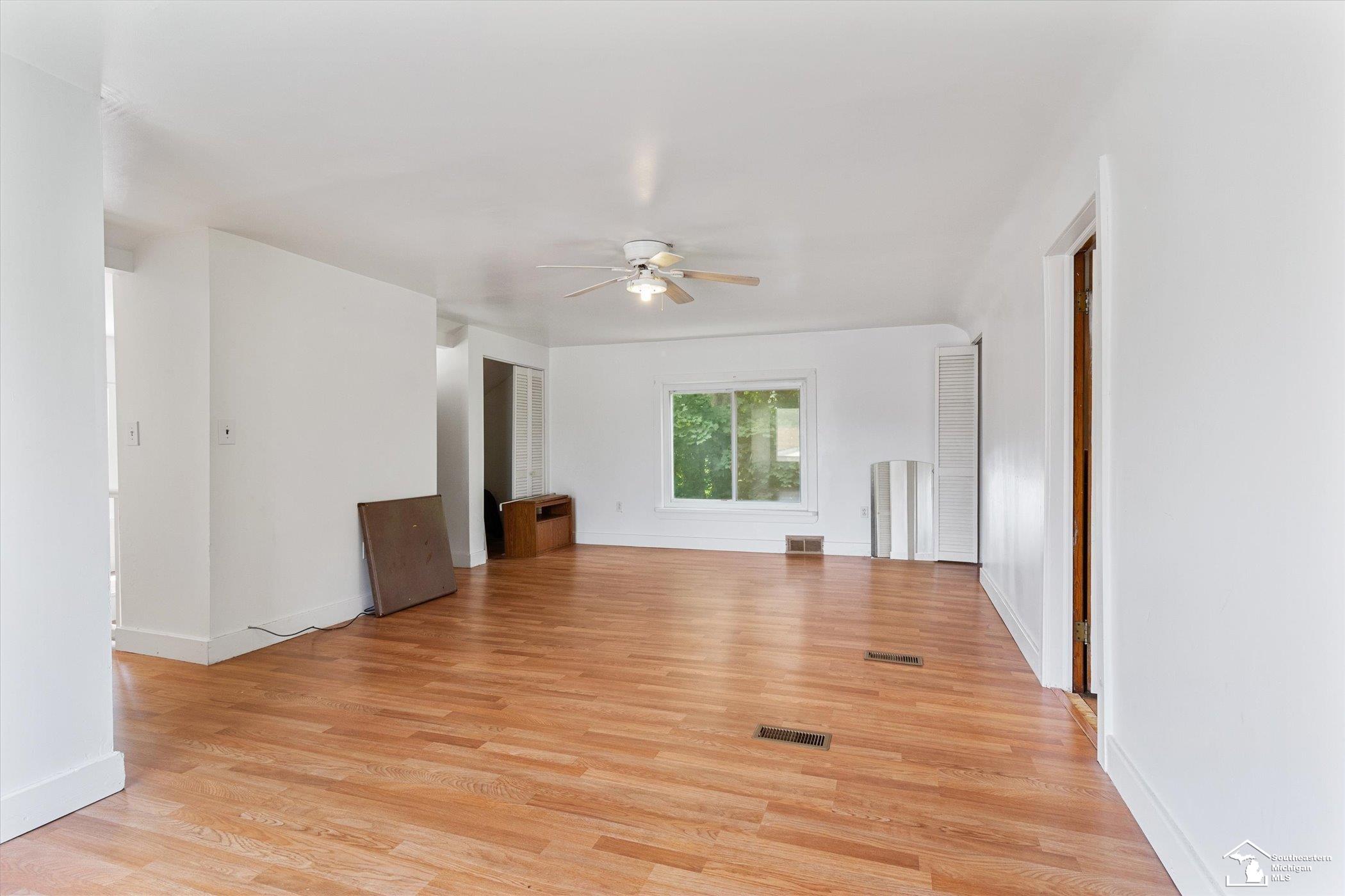 27487 Goddard Road Romulus, MI 48174 - Photo 32 of 49