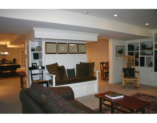 179 Concord Road Wayland, MA 01778 - Photo 23 of 27