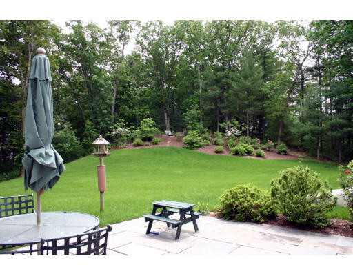 179 Concord Road Wayland, MA 01778 - Photo 5 of 27