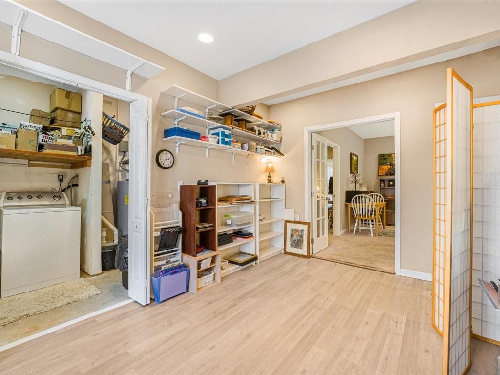 76 Kessle Lane Dallas, GA 30132 - Photo 25 of 33 a view of a livingroom with walk in closet and bedroom
