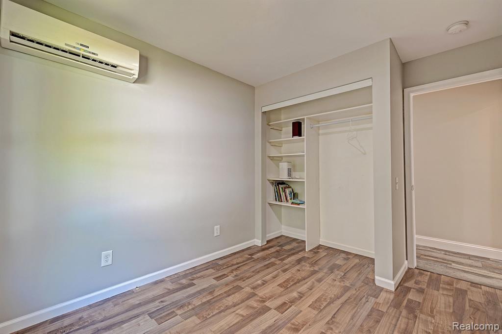 5098 Waldon Road Clarkston, MI 48348 - Photo 42 of 81 Gallery Image 42