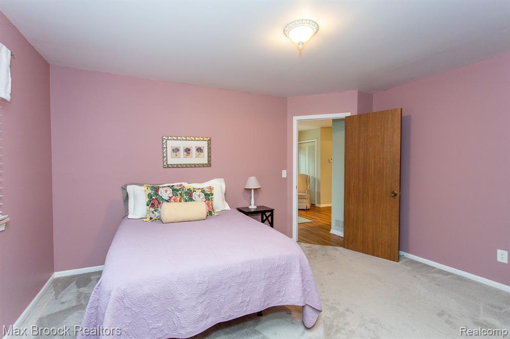 1501 Meadowside Drive Rochester Hills, MI 48307 - Photo 27 of 43