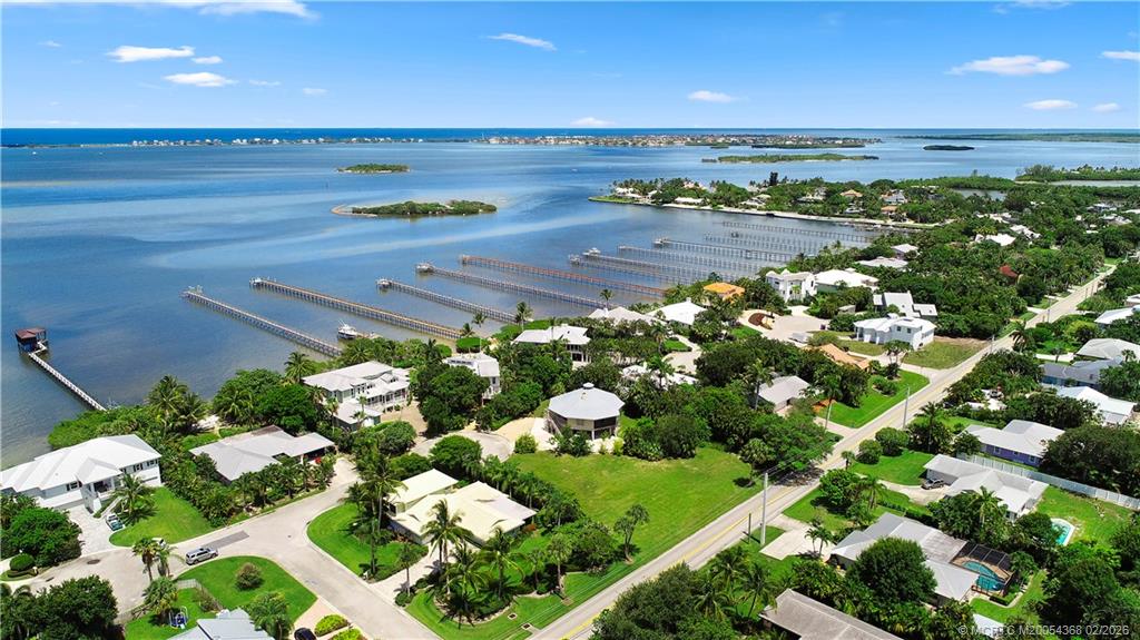 18 Cranes Nest Street Sewall's Point, FL 34996 - Photo 9 of 15