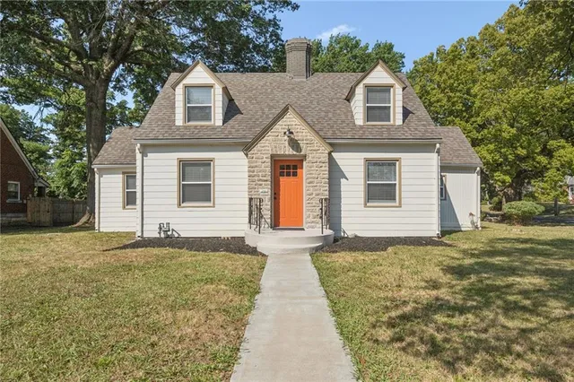 $234,500 | 7400 Wayne Avenue, Kansas City, MO 64131