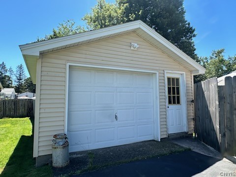 122 Colonel Drive Rome, NY 13440 - Photo 4 of 20