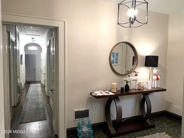 $2,200 | 171 Calloway Drive, Macon, GA 31204