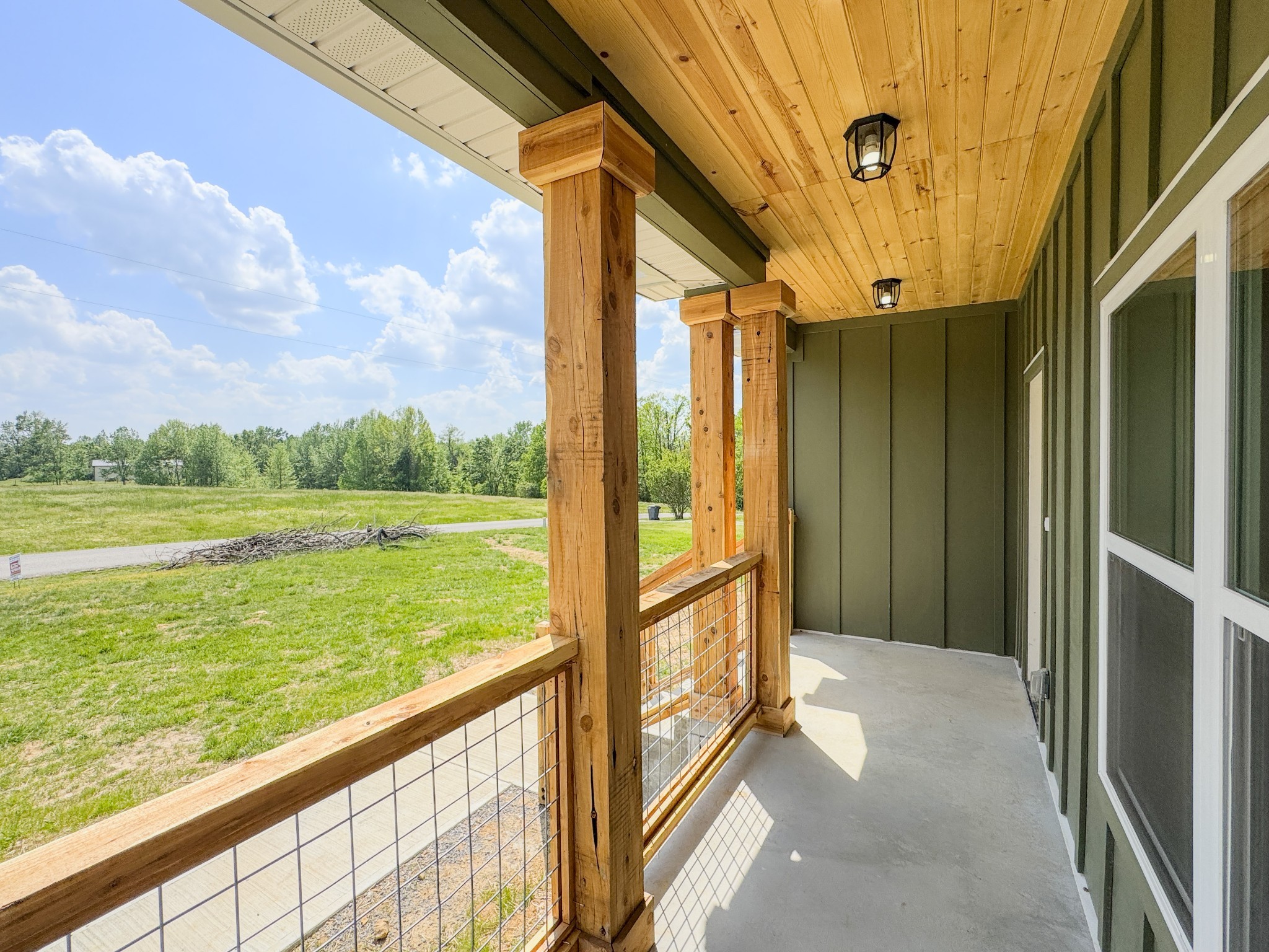 181 Rock House Hollow Road Bethpage, TN 37022 - Photo 11 of 51 a view of a balcony with ocean view