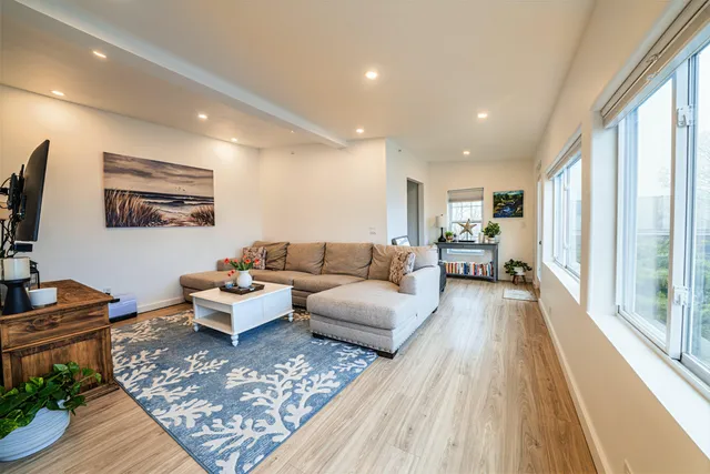 $1,365,000 | 37-39 East Main Street, Searsport, ME 04974