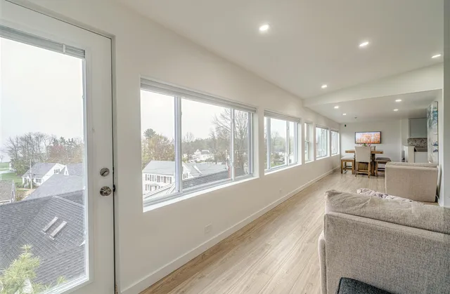 $1,365,000 | 37-39 East Main Street, Searsport, ME 04974