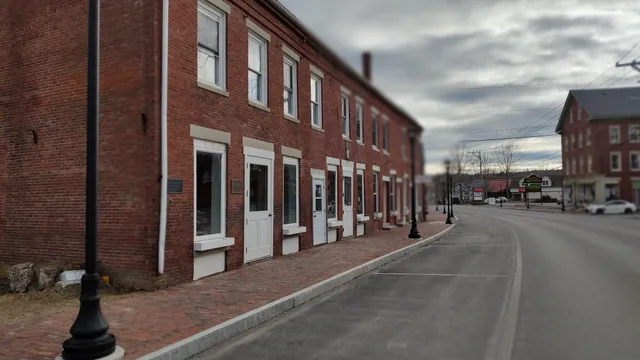 $1,365,000 | 37-39 East Main Street, Searsport, ME 04974