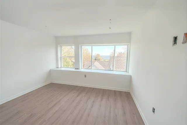 $1,365,000 | 37-39 East Main Street, Searsport, ME 04974