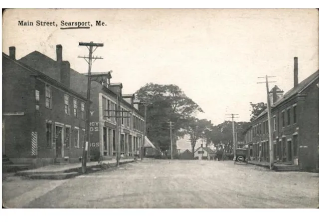 $1,365,000 | 37-39 East Main Street, Searsport, ME 04974