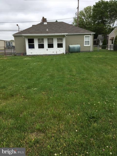 8 Pointville Road Pemberton, NJ 08068 - Photo 5 of 7 Back exterior
