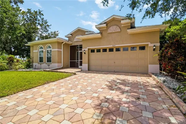 $499,000 | 5104 52nd Avenue West, Bradenton, FL 34210