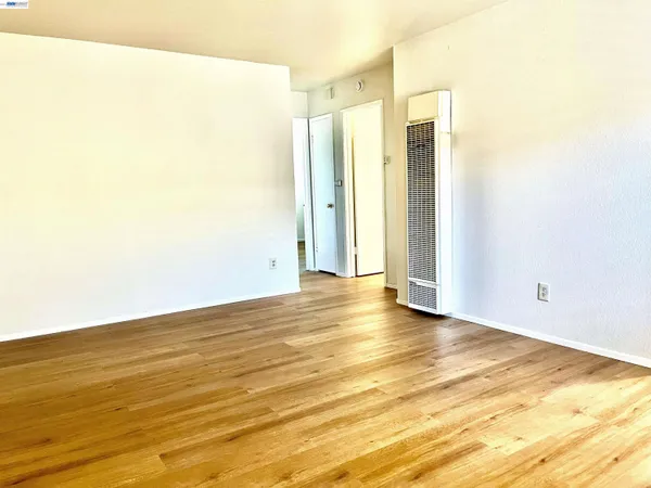 $1,250,000 | 582 East H Street, Benicia, CA 94510