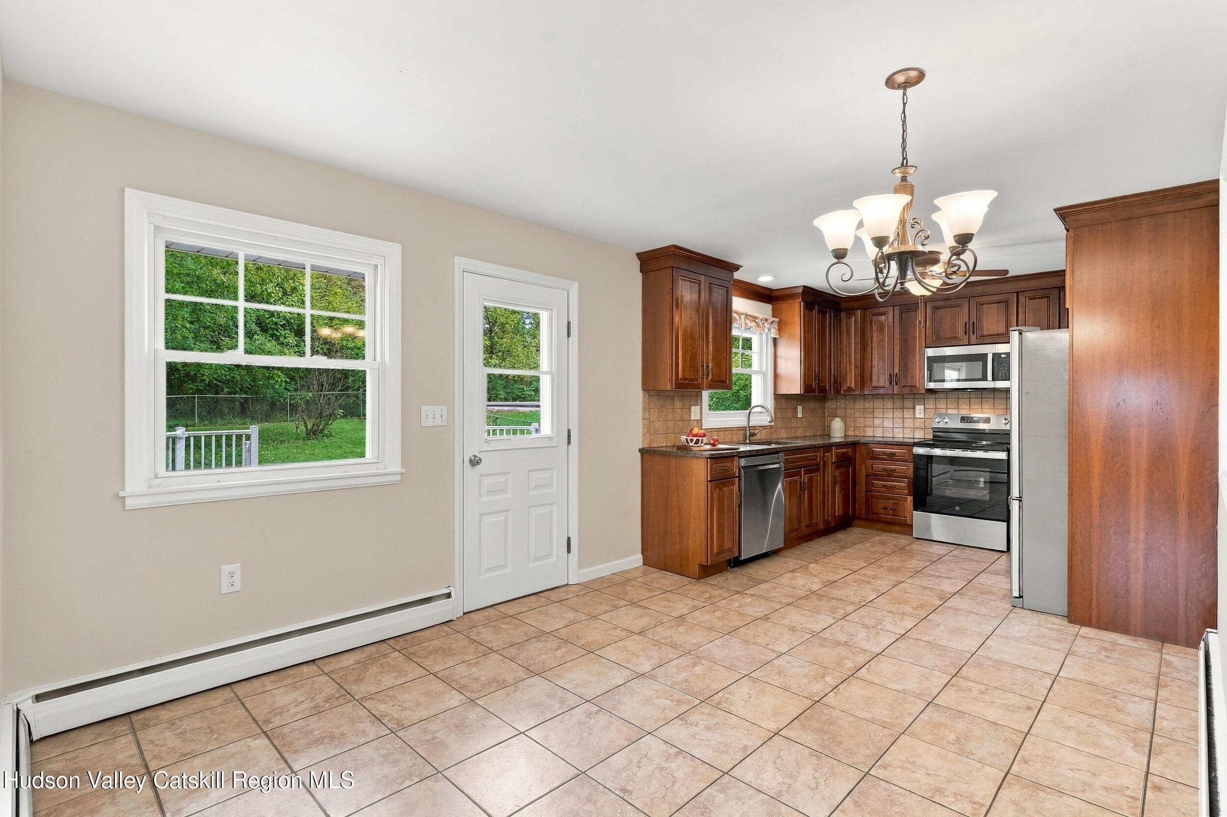 212 Rickey Road Stone Ridge, NY 12484 - Photo 12 of 33 29_dsc08355