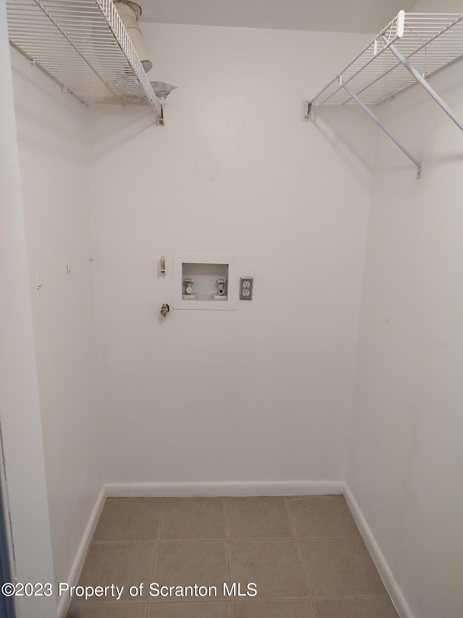 1304 Summit Pointe Scranton, PA 18508 - Photo 15 of 20 Gallery Image 15