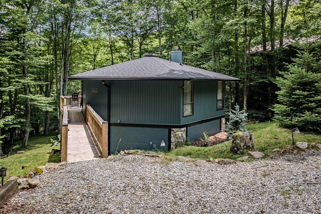 143 Hornbeam Road Beech Mountain, NC 28604 - Photo 2 of 38