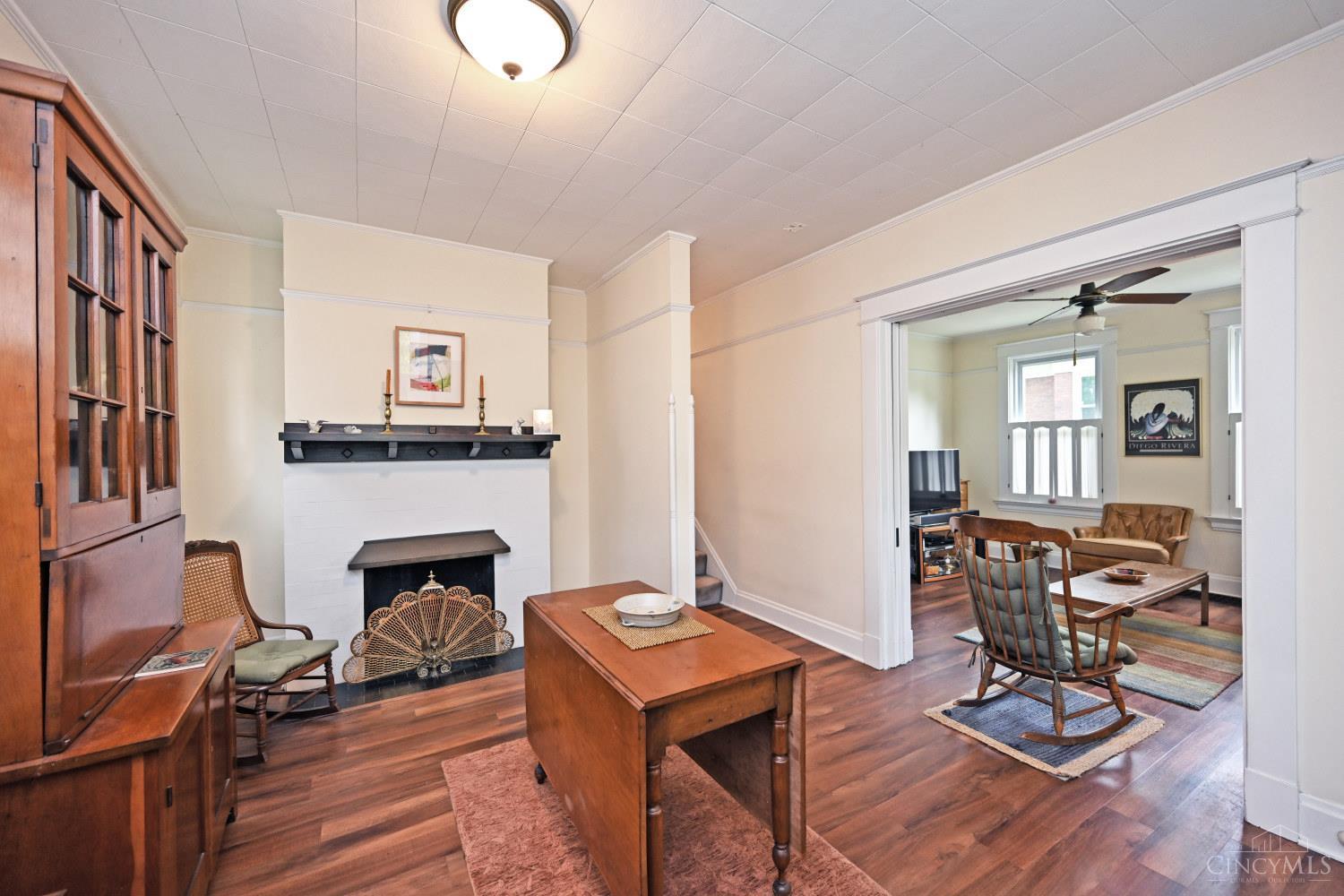 637 Riddle Road Cincinnati, OH 45220 - Photo 8 of 43 Gallery Image 8