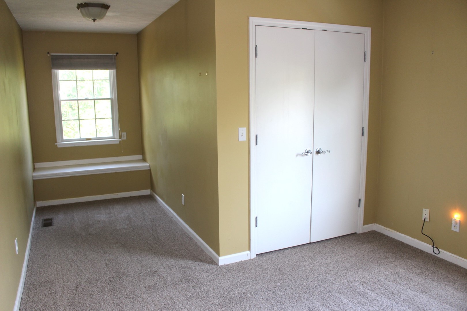 13382 Hickory Grove Road Waynesville, IL 61778 - Photo 33 of 51 a view of an empty room with a window
