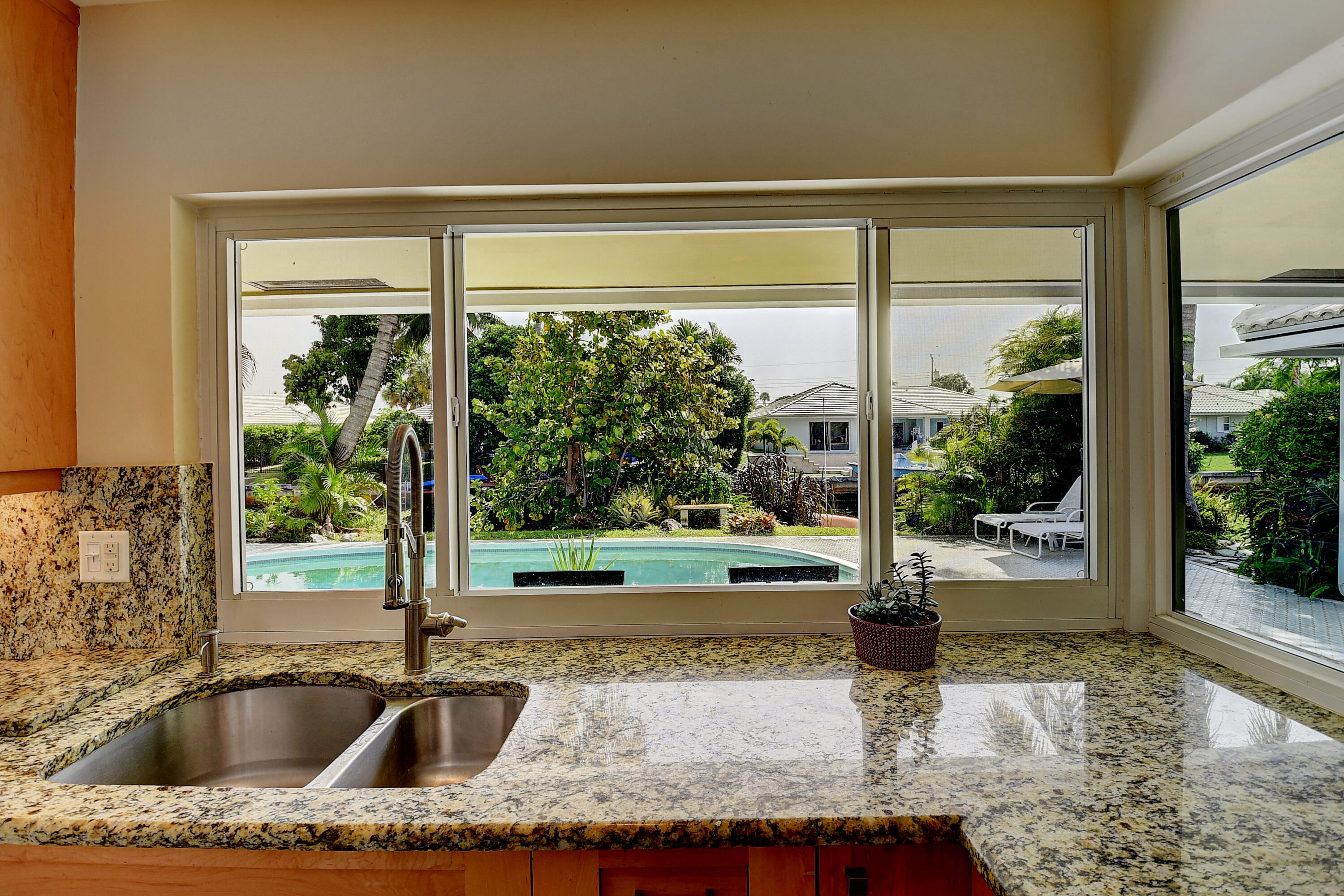 1310 Tamarind Way Boca Raton, FL 33486 - Photo 22 of 43 22_dsc_9045_6_7_8_9