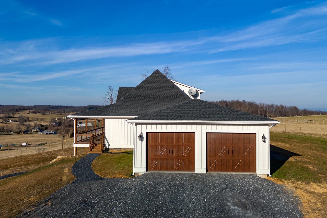 1776 Old Providence Road Raphine, VA 24472 - Photo 66 of 73 a view of balcony with ocean view