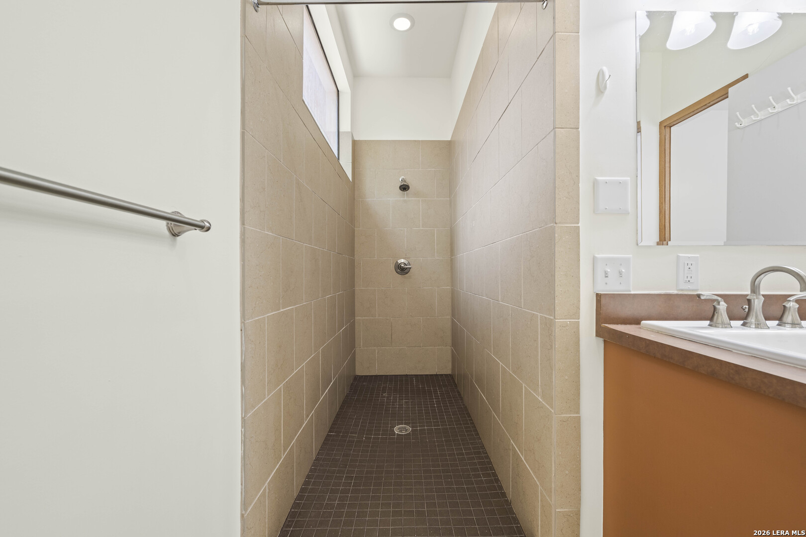 800 Leonard Street Austin, TX 78705 - Photo 14 of 60